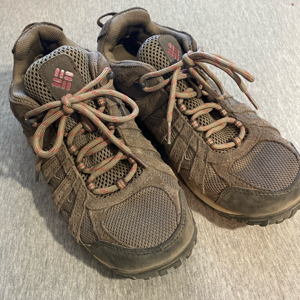 Columbia Men's Redmond Low Hiking Shoe 9.5